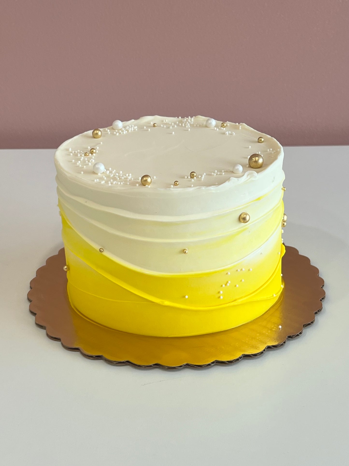 Graduation Wave Cake Plain with Topper Only