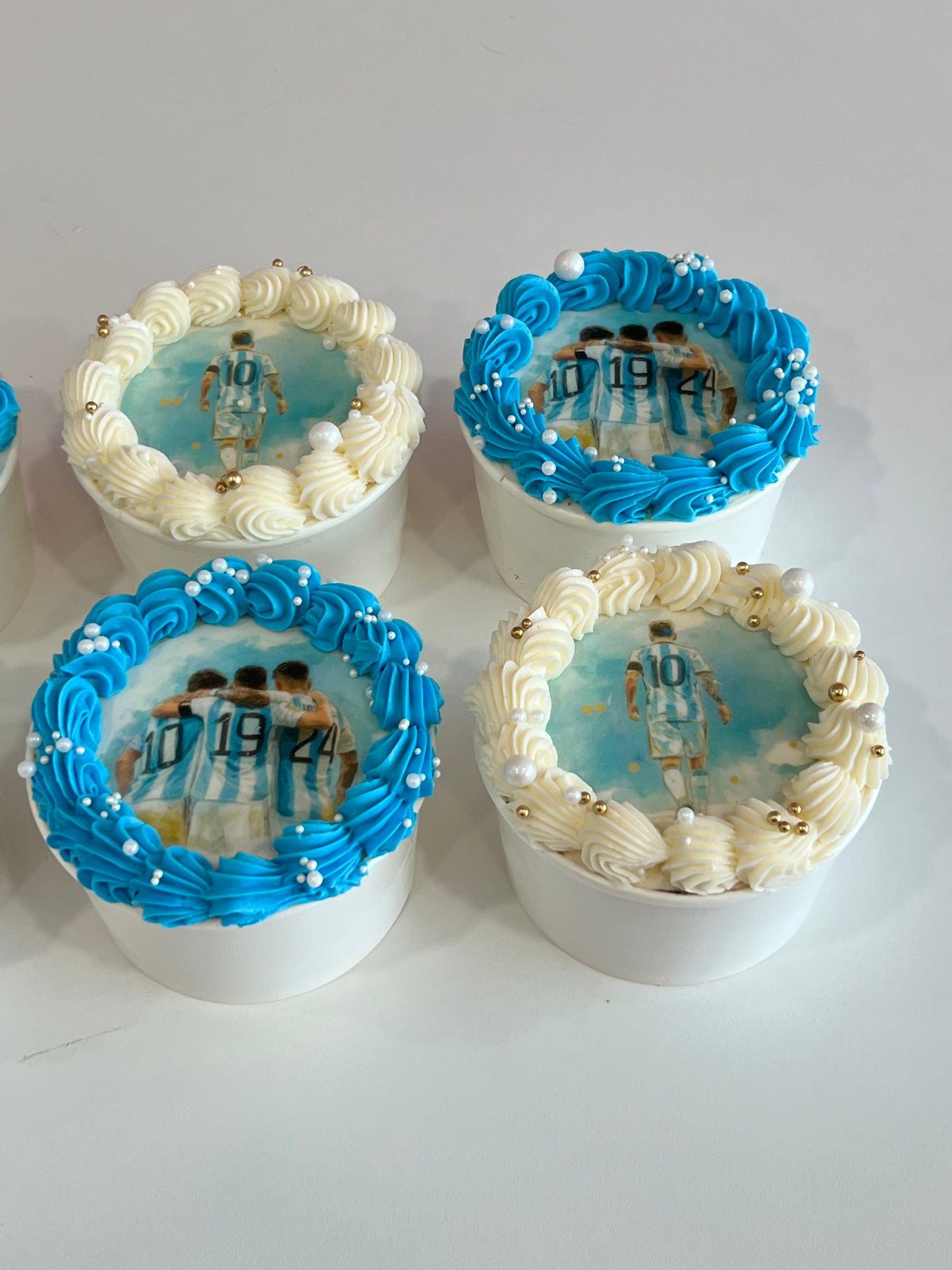 FAN Cake Cups