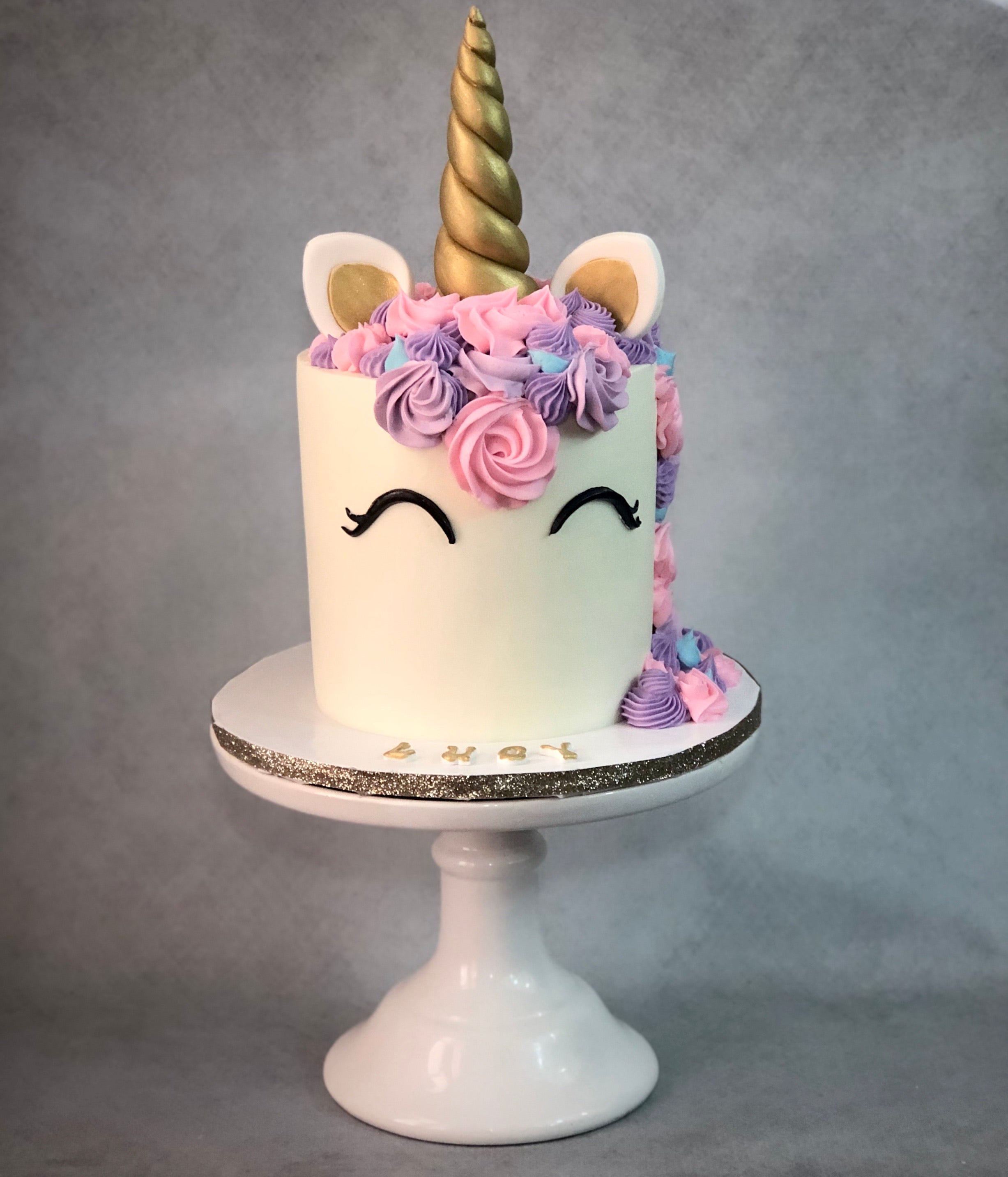 6” Unicorn Cake